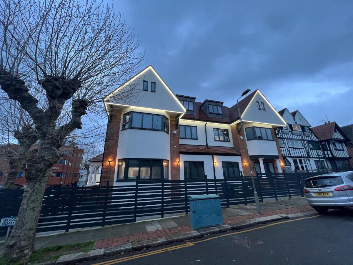Golders Green Homes ロンドン エクステリア 写真